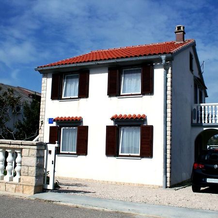 Apartment Azriel Vir Buitenkant foto