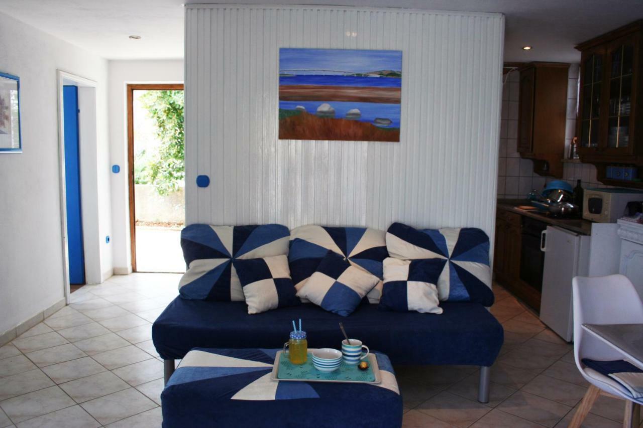 Apartment Azriel Vir Buitenkant foto