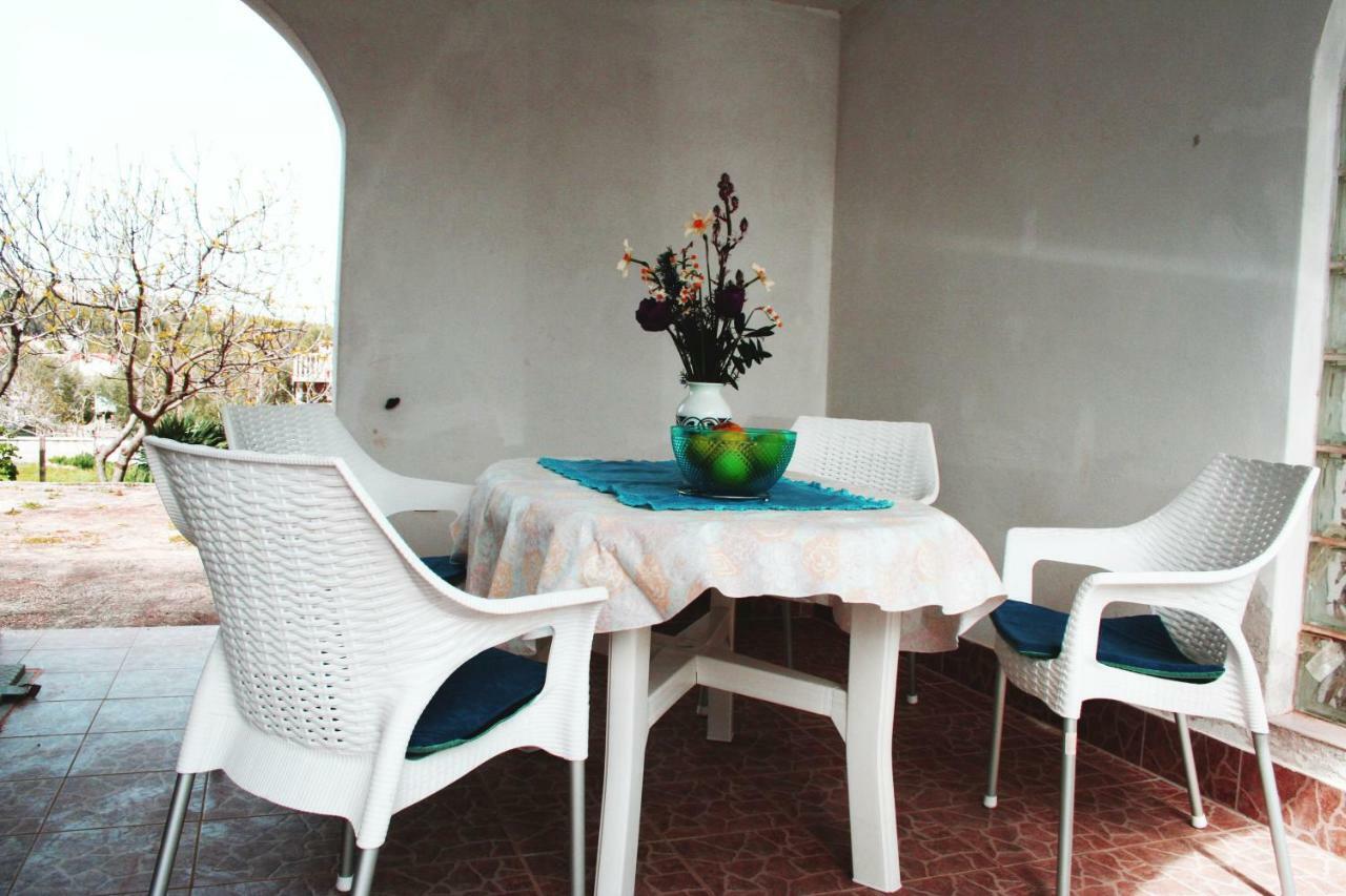 Apartment Azriel Vir Buitenkant foto